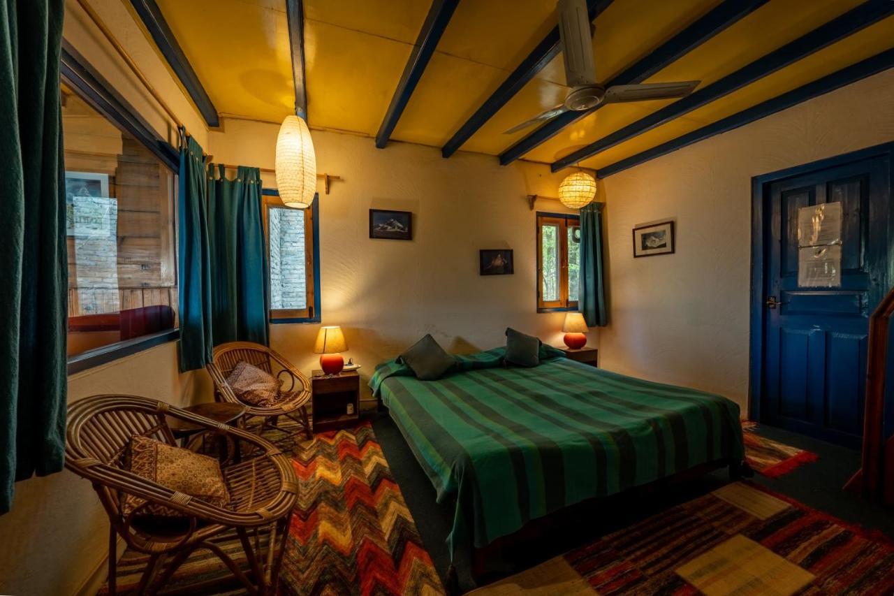 Hotel Mountain Quail Nainital
